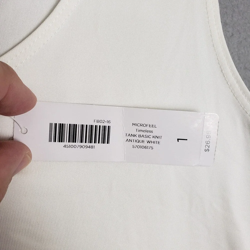 Chico's Size M Basic Solid White Knit Tank Top Minimalist Closet Staple Capsule - Picture 4 of 9